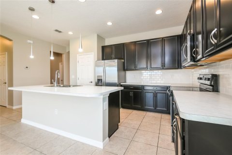 Casa en alquiler en Davenport, Florida, 3 dormitorios, 185.43 m2 № 1902821 - foto 6