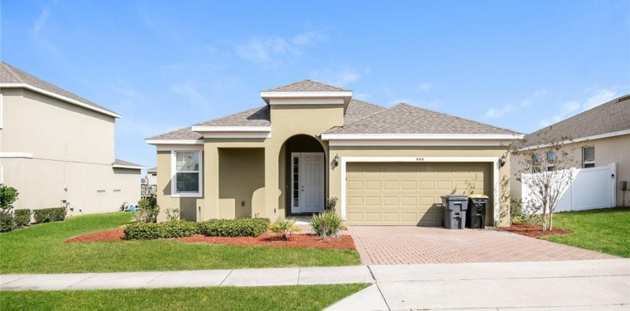 Casa en Davenport, Florida 3 dormitorios, 185.43 m2 № 1902821