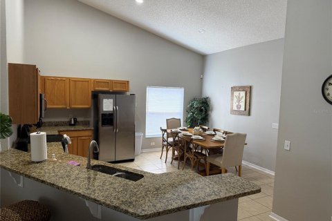 House in Davenport, Florida 4 bedrooms, 168.99 sq.m. № 1907110 - photo 4