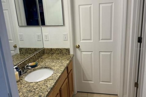House in Davenport, Florida 4 bedrooms, 168.99 sq.m. № 1907110 - photo 17