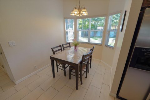 Casa en alquiler en Tampa, Florida, 4 dormitorios, 215.07 m2 № 1909338 - foto 10