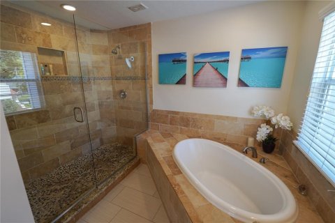 Casa en alquiler en Tampa, Florida, 4 dormitorios, 215.07 m2 № 1909338 - foto 18