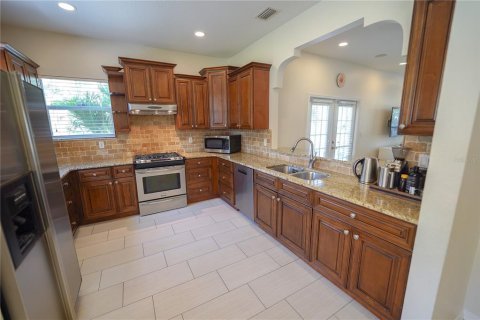 Casa en alquiler en Tampa, Florida, 4 dormitorios, 215.07 m2 № 1909338 - foto 7