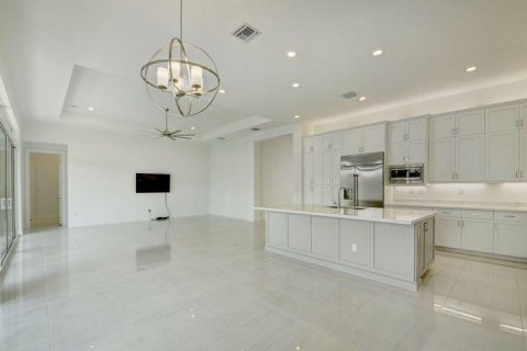 Villa ou maison à louer à Boynton Beach, Floride: 4 chambres, 295.62 m2 № 2246540 - photo 7