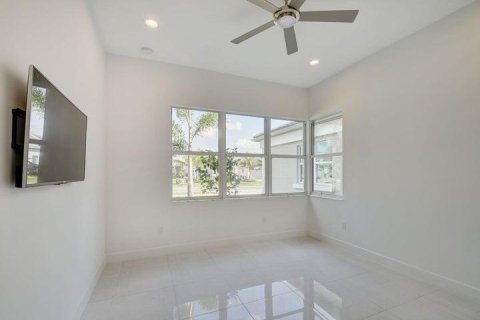 Villa ou maison à louer à Boynton Beach, Floride: 4 chambres, 295.62 m2 № 2246540 - photo 23