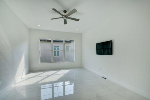 Villa ou maison à louer à Boynton Beach, Floride: 4 chambres, 295.62 m2 № 2246540 - photo 28