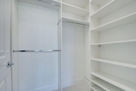 Villa ou maison à louer à Boynton Beach, Floride: 4 chambres, 295.62 m2 № 2246540 - photo 25