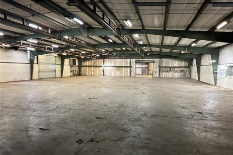 Propiedad comercial en venta en Summerfield, Florida, 2060.11 m2 № 1361941 - foto 7