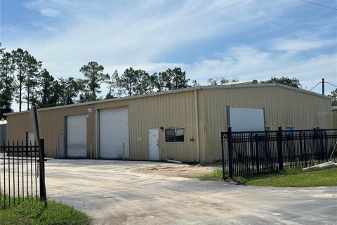 Propiedad comercial en venta en Summerfield, Florida, 2060.11 m2 № 1361941 - foto 2