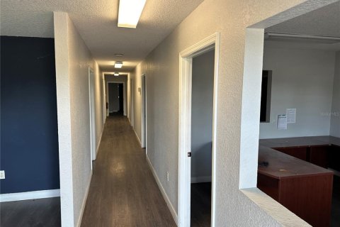 Propiedad comercial en venta en Summerfield, Florida, 2060.11 m2 № 1361941 - foto 6