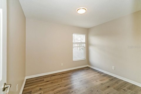 House in Land O' Lakes, Florida 4 bedrooms, 180.69 sq.m. № 1868888 - photo 15