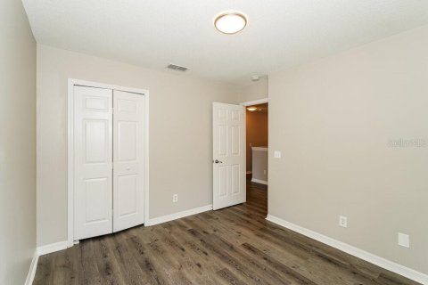 House in Land O' Lakes, Florida 4 bedrooms, 180.69 sq.m. № 1868888 - photo 14