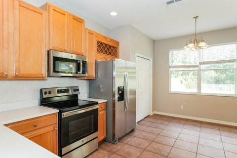 House in Land O' Lakes, Florida 4 bedrooms, 180.69 sq.m. № 1868888 - photo 8