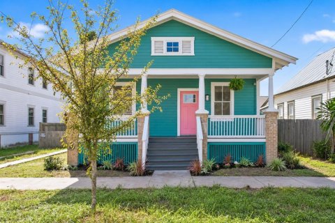 Casa en Tampa, Florida 3 dormitorios, 103.68 m2 № 2373337