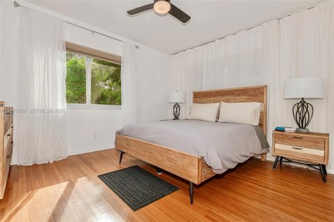 Villa ou maison à vendre à Miami Shores, Floride: 4 chambres, 196.21 m2 № 2040850 - photo 16