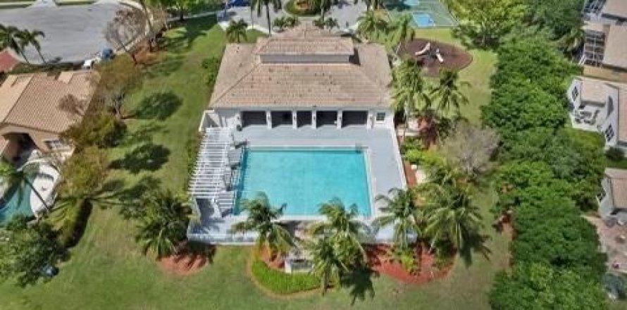 Adosado en Boynton Beach, Florida 3 dormitorios, 145.86 m2 № 1100824
