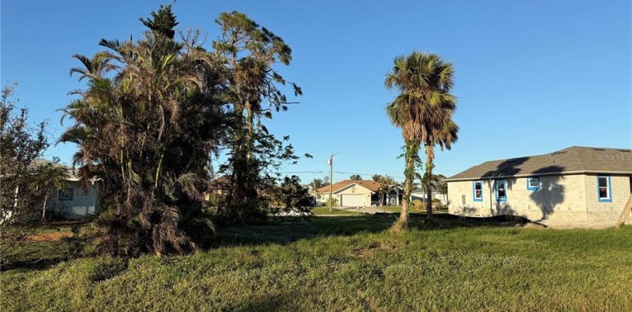 Land in Rotonda, Florida № 2216336