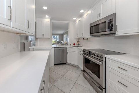 Купить кондоминиум в Венеция, Флорида 6 комнат, 108.14м2, № 1907709 - фото 16
