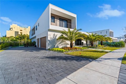 Купить виллу или дом в Уэстон, Флорида 6 спален, 498.7м2, № 2153136 - фото 15