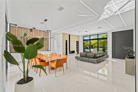 Купить виллу или дом в Уэстон, Флорида 6 спален, 498.7м2, № 2153136 - фото 23