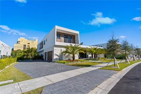 Купить виллу или дом в Уэстон, Флорида 6 спален, 498.7м2, № 2153136 - фото 14