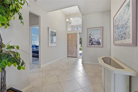 House in Tarpon Springs, Florida 3 bedrooms, 181.44 sq.m. № 2209048 - photo 4