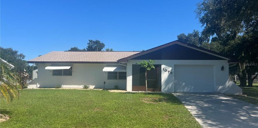 Villa ou maison à Port Charlotte, Floride 2 chambres, 85.93 m2 № 2413704