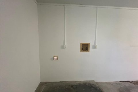 Villa ou maison à louer à Port Charlotte, Floride: 2 chambres, 85.93 m2 № 2413704 - photo 21