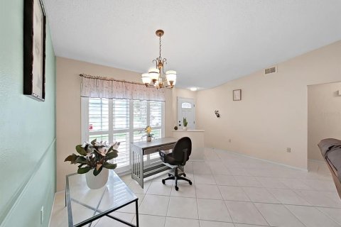 Casa en venta en Brandon, Florida, 3 dormitorios, 131.46 m2 № 2267483 - foto 8