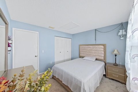 Casa en venta en Brandon, Florida, 3 dormitorios, 131.46 m2 № 2267483 - foto 28