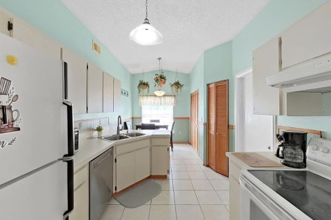 Casa en venta en Brandon, Florida, 3 dormitorios, 131.46 m2 № 2267483 - foto 15