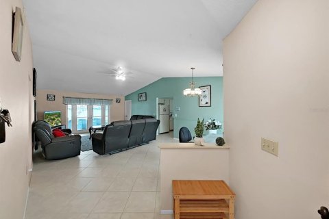 Casa en venta en Brandon, Florida, 3 dormitorios, 131.46 m2 № 2267483 - foto 11