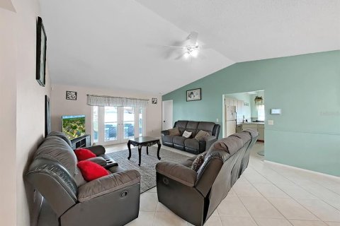 Casa en venta en Brandon, Florida, 3 dormitorios, 131.46 m2 № 2267483 - foto 13