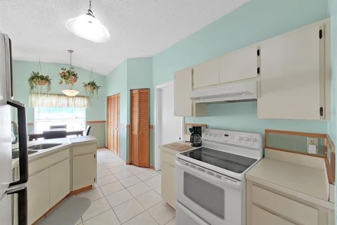 Casa en venta en Brandon, Florida, 3 dormitorios, 131.46 m2 № 2267483 - foto 18