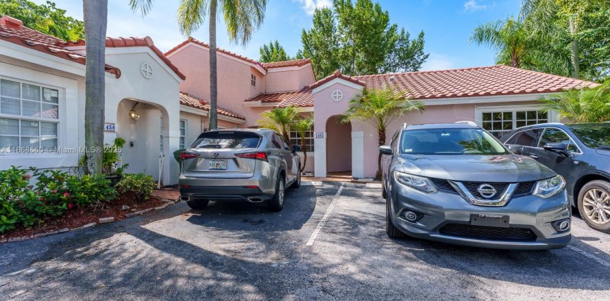 House in Weston, Florida 2 bedrooms, 84.82 sq.m. № 1921995