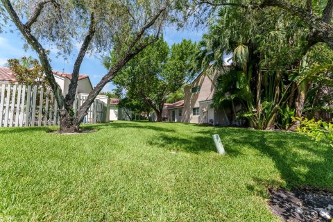 House in Weston, Florida 2 bedrooms, 84.82 sq.m. № 1921995 - photo 19