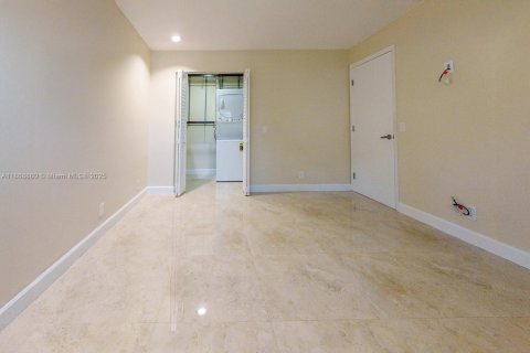 House in Weston, Florida 2 bedrooms, 84.82 sq.m. № 1921995 - photo 9