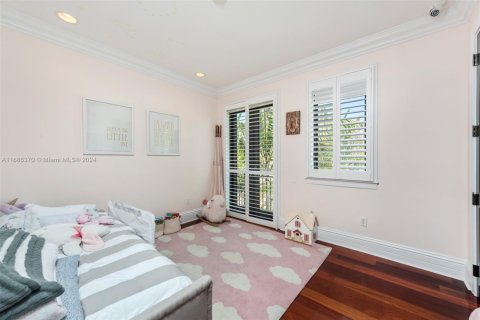 Купить виллу или дом в Ки-Бискейн, Флорида 5 спален, 429.02м2, № 1958714 - фото 27