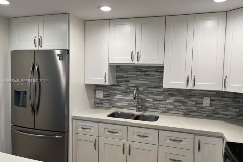 Condo in Davie, Florida, 2 bedrooms  № 1982291 - photo 5