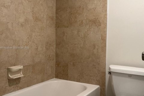 Condo in Davie, Florida, 2 bedrooms  № 1982291 - photo 14