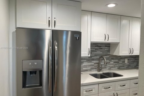 Condo in Davie, Florida, 2 bedrooms  № 1982291 - photo 4