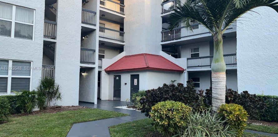 Condo in Davie, Florida, 2 bedrooms  № 1982291