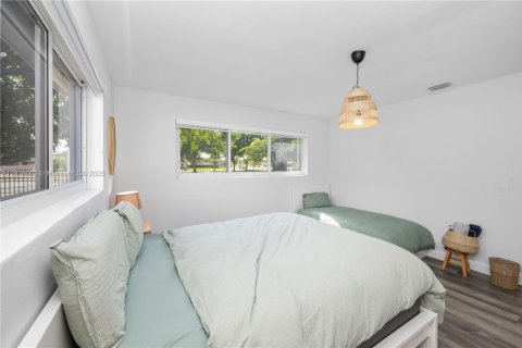 Снять в аренду виллу или дом в Норт-Майами-Бич, Флорида 3 спальни, 164.16м2, № 1974748 - фото 24