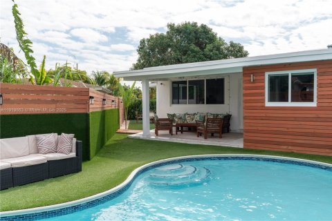 Снять в аренду виллу или дом в Норт-Майами-Бич, Флорида 3 спальни, 164.16м2, № 1974748 - фото 26