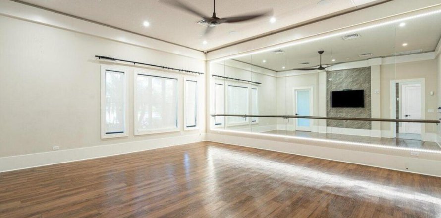 Casa en Boynton Beach, Florida 4 dormitorios, 307.69 m2 № 1183019
