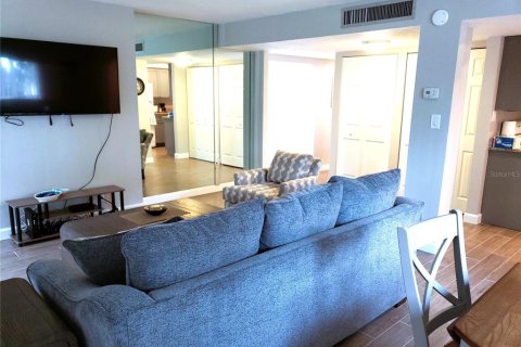 Copropriété à louer à Clearwater, Floride: 1 chambre, 70.61 m2 № 2227433 - photo 12