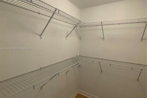 Appartement à louer à Miami, Floride: 1 chambre, 64.1 m2 № 1997577 - photo 12
