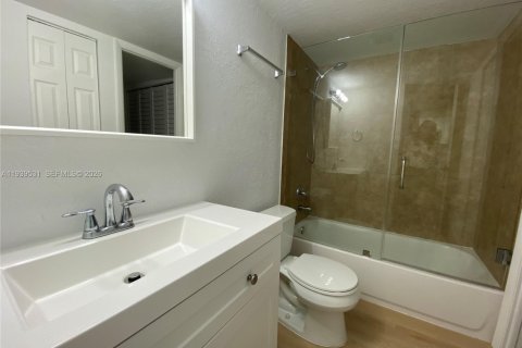 Appartement à louer à Miami, Floride: 1 chambre, 64.1 m2 № 1997577 - photo 11