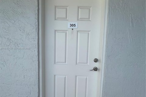 Купить кондоминиум в Хайалиа, Флорида 2 спальни, 82.68м2, № 1989708 - фото 5