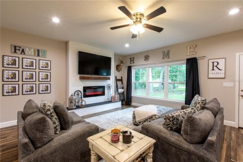 House in Trenton, Florida 3 bedrooms, 143.63 sq.m. № 1878072 - photo 6